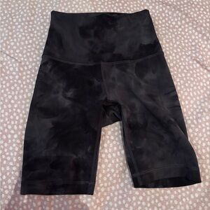 kids Lululemon biker shorts ￼
Excellent condition